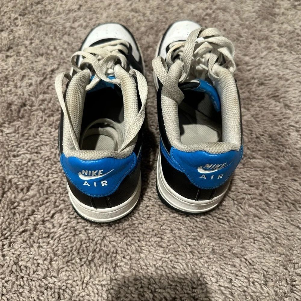 Nike air shoes
